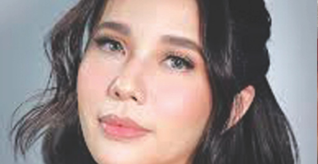 Karylle serenades ‘It’s Showtime’ audience with original ‘Encantadia’ theme&nbsp;song