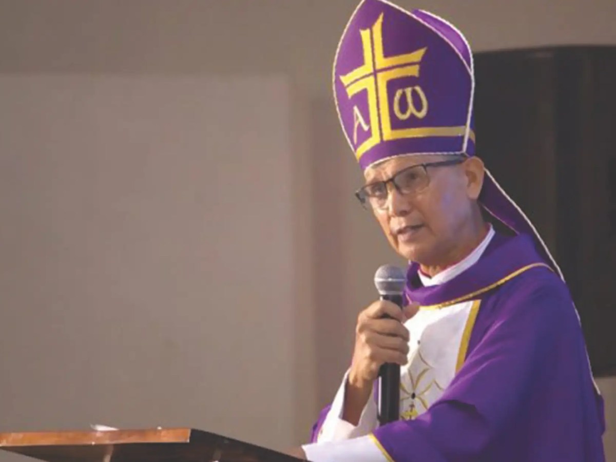 Bishop urges families to restore dialogue, listening at&nbsp;home