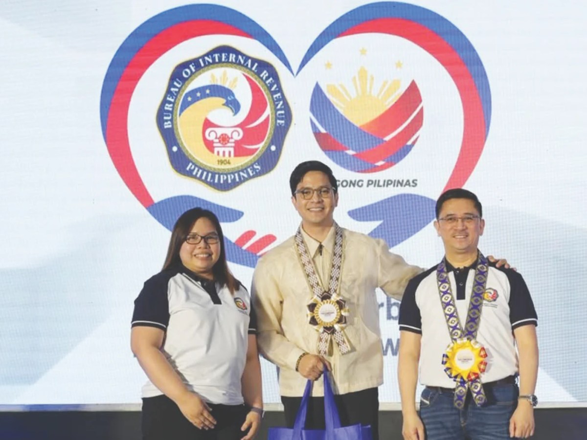 Alden Richards honored as one of the Most Valuable Taxpayers for&nbsp;2025