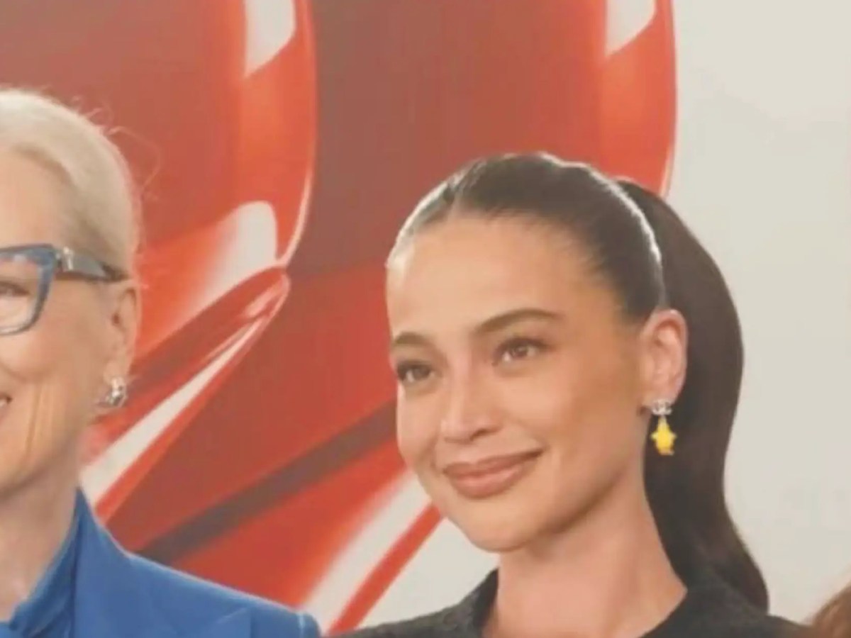 Anne Curtis laughs off stumble during interview with Meryl Streep, Anne&nbsp;Hathaway