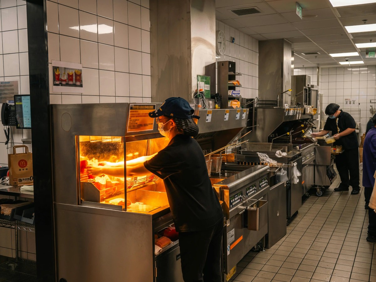 B.C.’s minimum wage increases to $18.25, June&nbsp;1